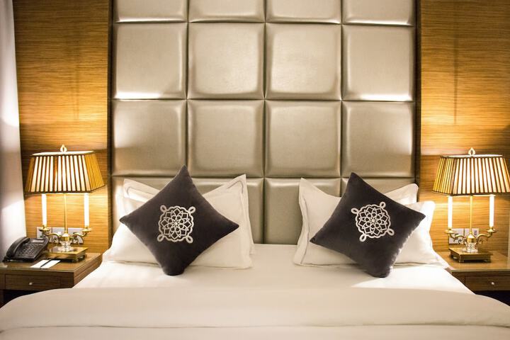 Room 14 of 50