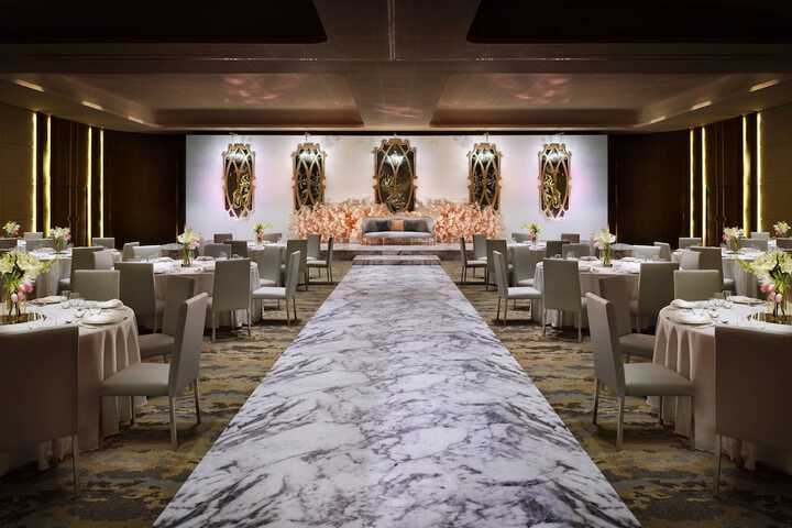 Ballroom/Hall 87 of 125
