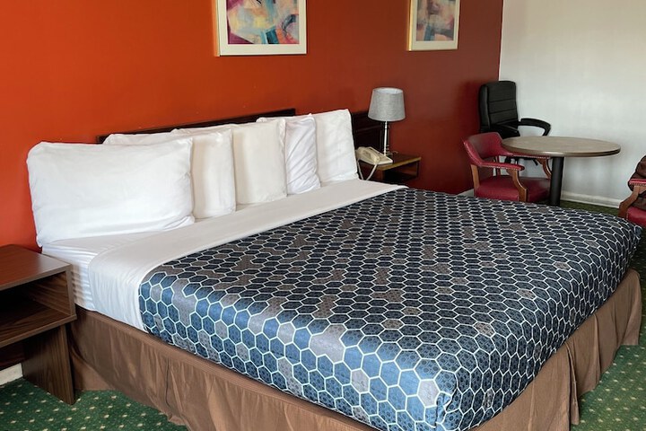 Room 54 of 91