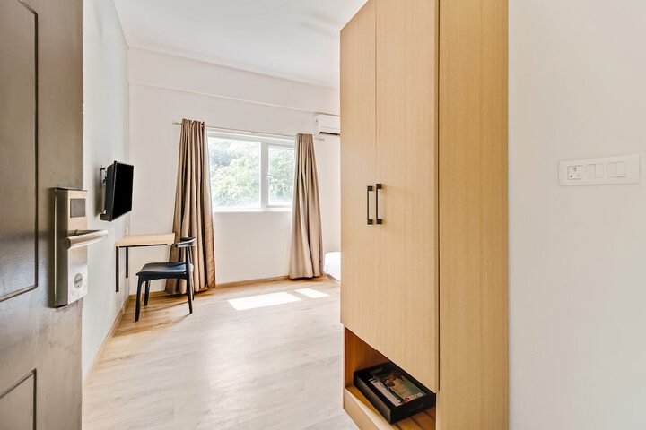 Room 30 of 44