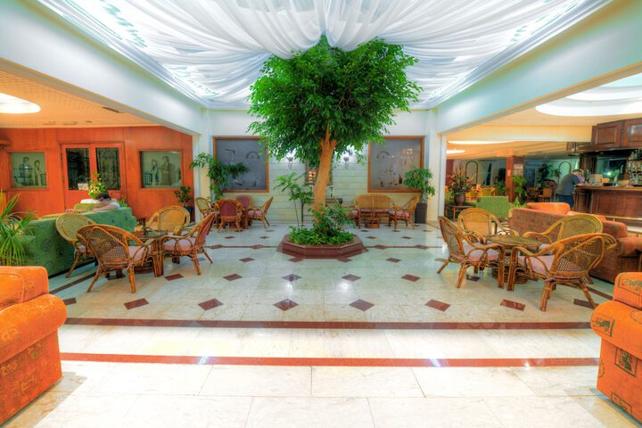 Hotel Interior 4 of 123