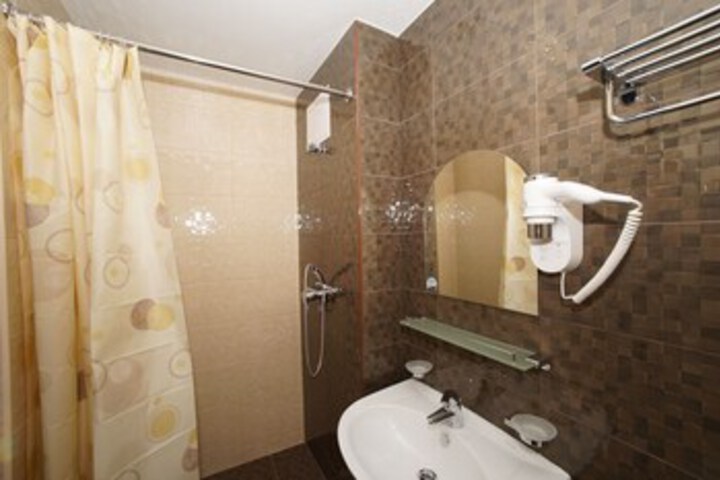Room 5 of 23