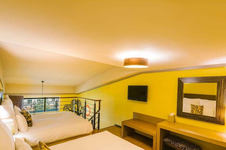 Room 4 of 66