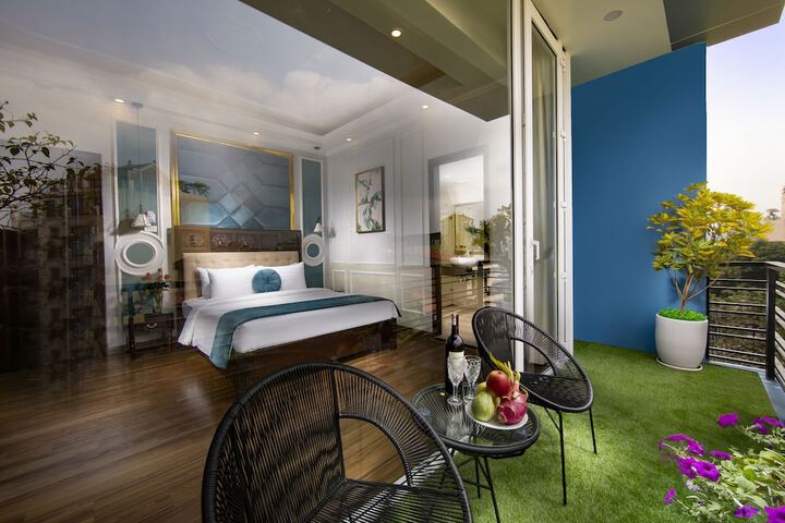 Room 26 of 69