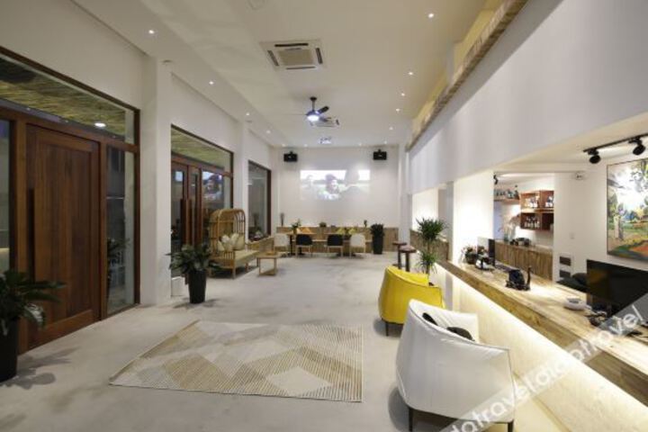 Hotel Interior 18 of 29
