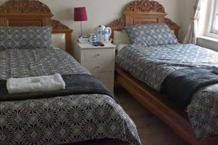 Room 8 of 15