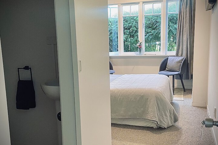 Room 28 of 80