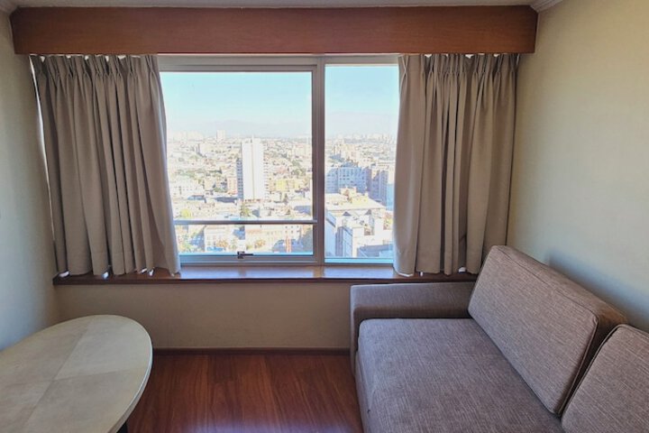 Room 48 of 77
