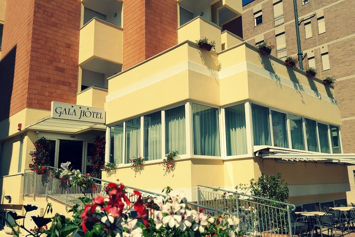 Hotel 64 of 68