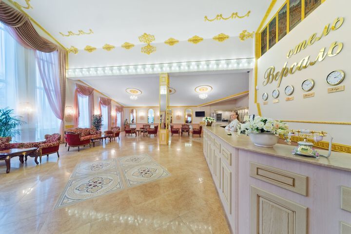 Hotel Interior 10 of 39