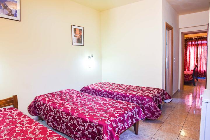 Room 10 of 42