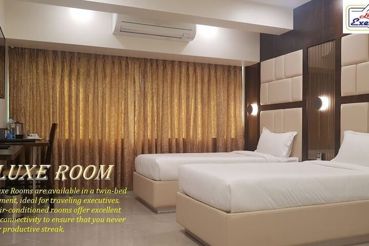 Hotel Naaz Executive Near T2 Airport