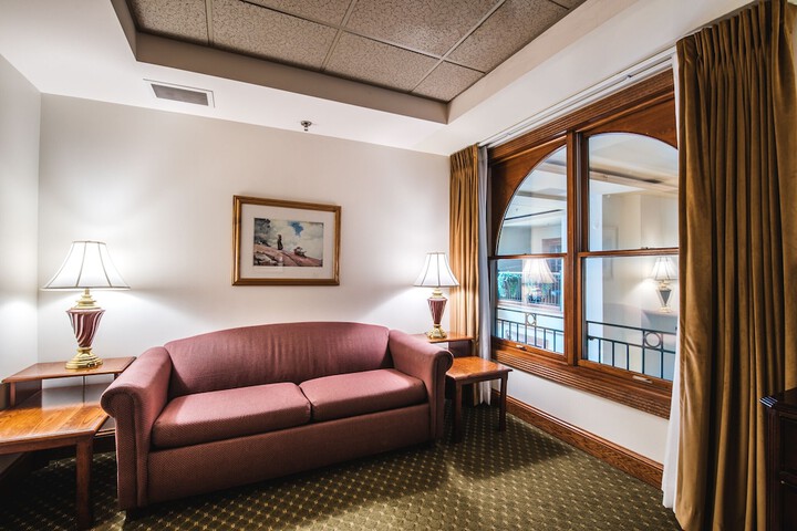 Room 31 of 62