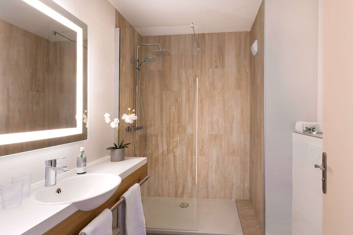 Bath Interior