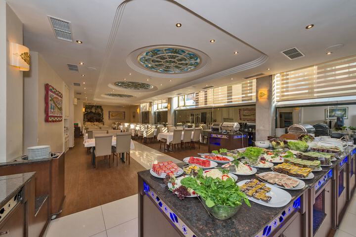 Breakfast buffet