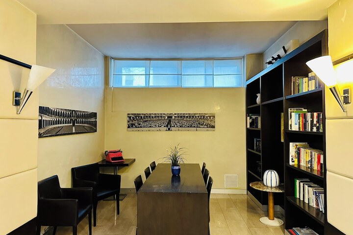 Entrance & Lobby