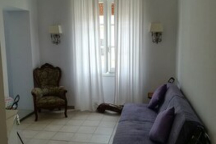 Room 53 of 60