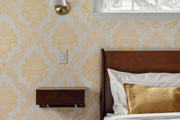 Room 14 of 65