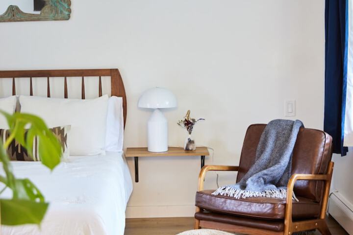 Standard Double Room (4 of 5)
