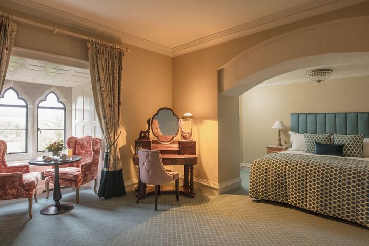 Room 9 of 45
