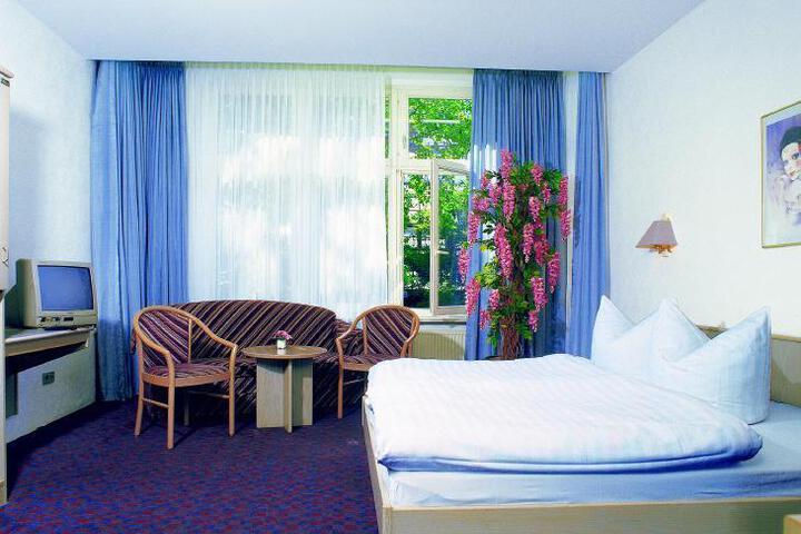 BIRTH CITY HOTEL