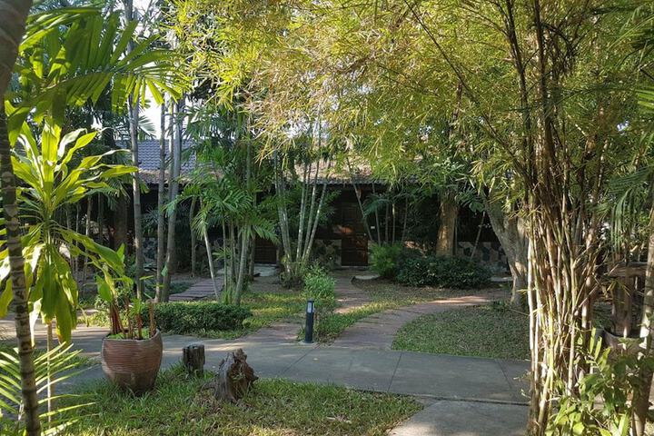 Property Grounds 21 of 32