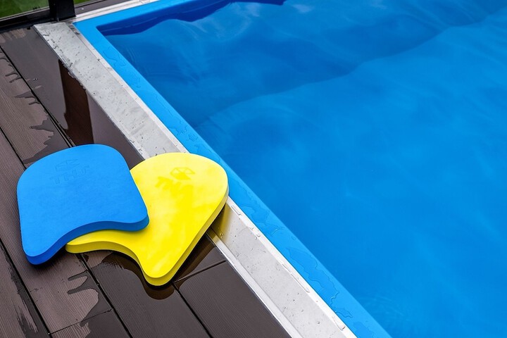 Pool 14 of 28