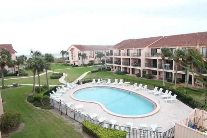 Pool 15 of 26