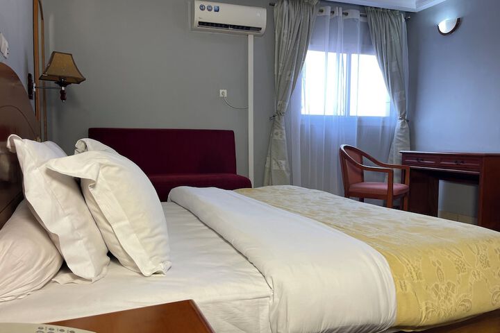 Room 42 of 51