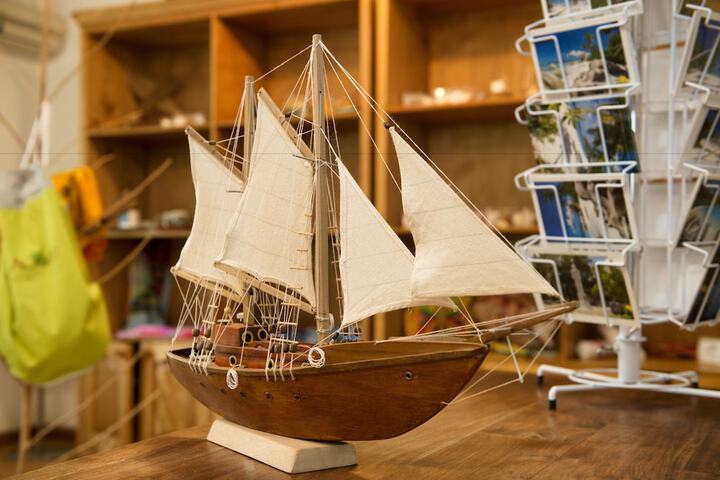 Gift Shop 114 of 147