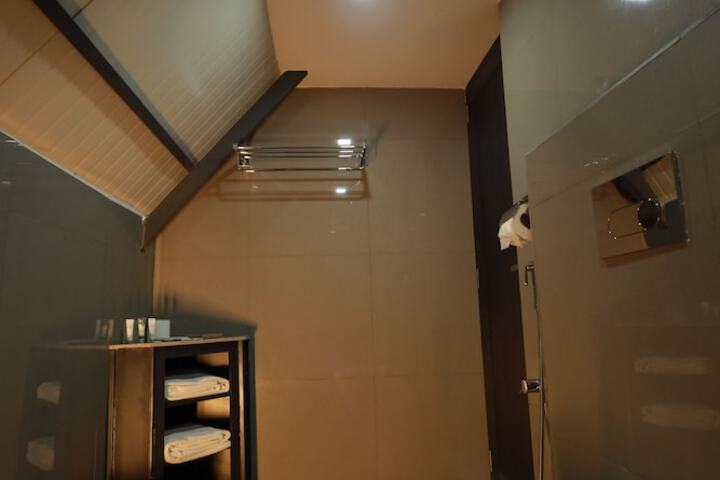 Room 40 of 81