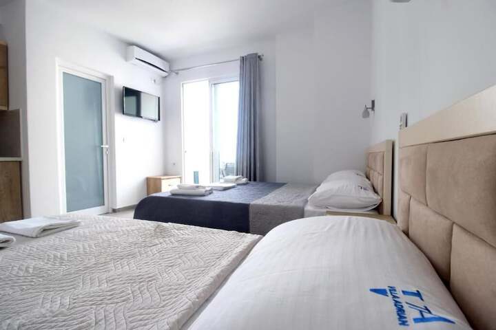 Room 36 of 86