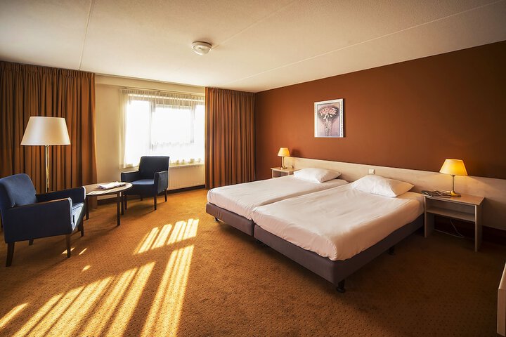 Room 7 of 50