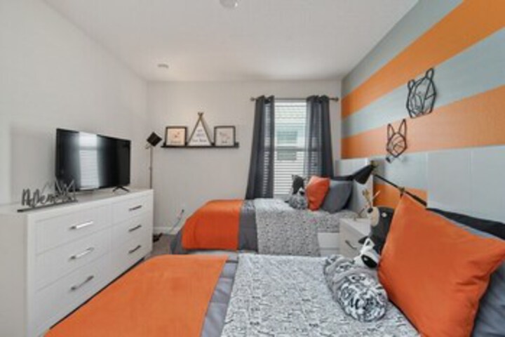 Room 136 of 158