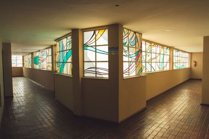 Ballroom/Hall 37 of 39