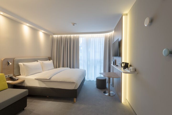 Room 46 of 88