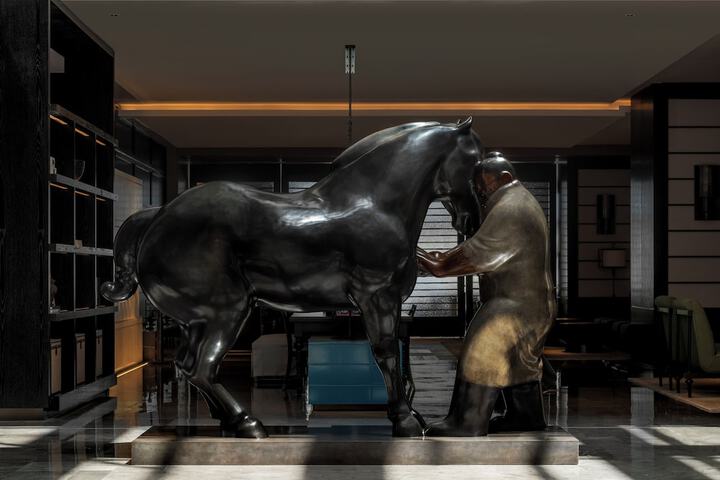 Entrance & Lobby