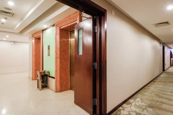 hotel_rooms