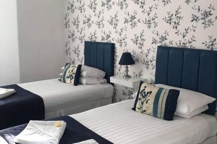 Room 7 of 46