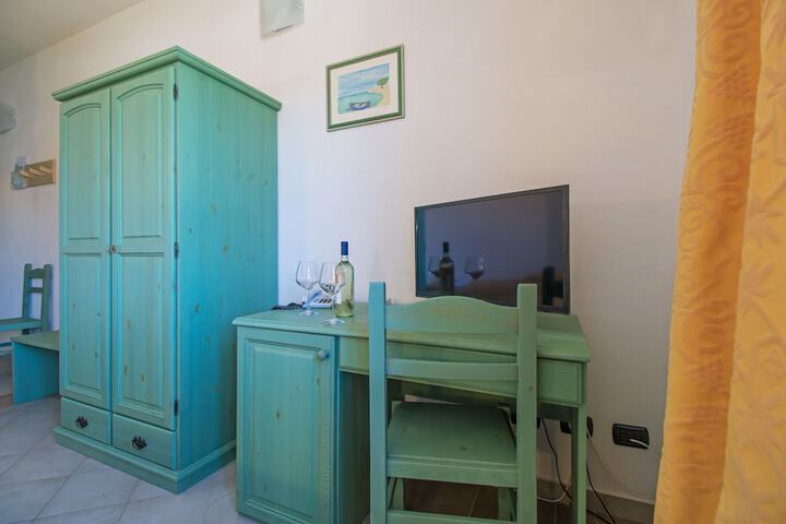 Room 25 of 52