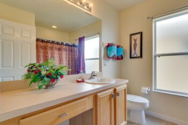Room 2 of 40
