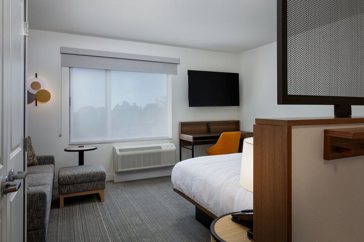 Room 5 of 34