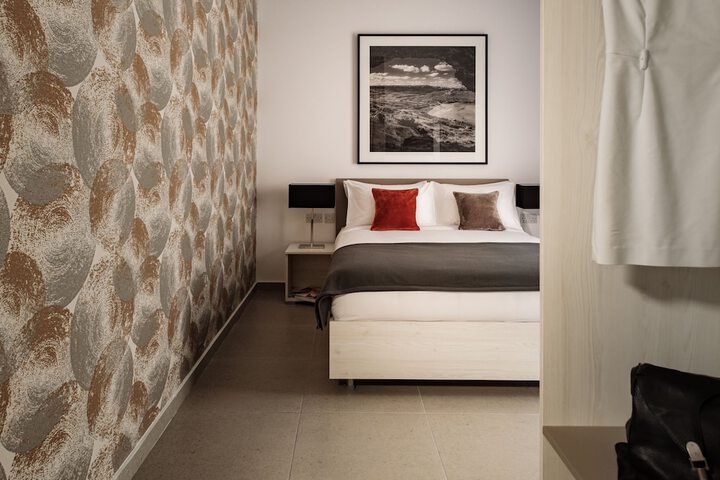 Room 7 of 23