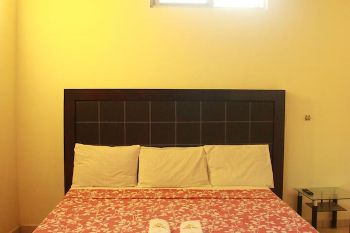 Room 6 of 6