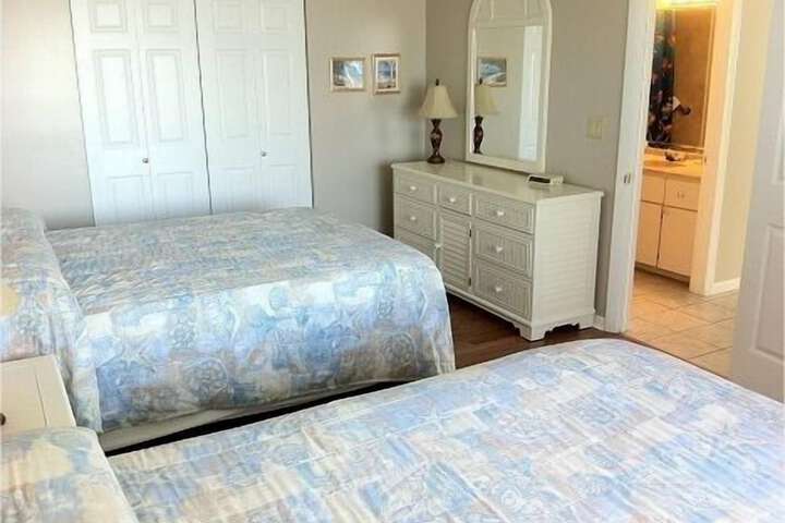 Room 6 of 47