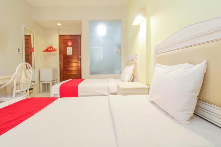 Room 3 of 34