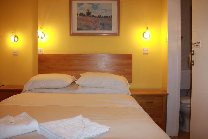 Room 12 of 81