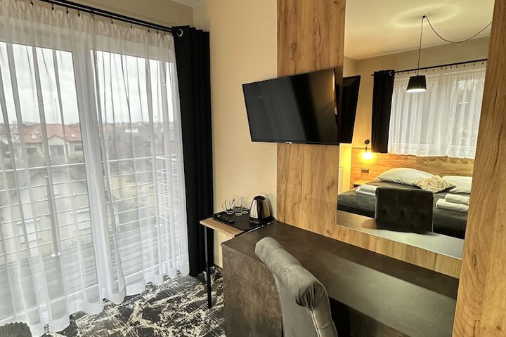 Room 15 of 110