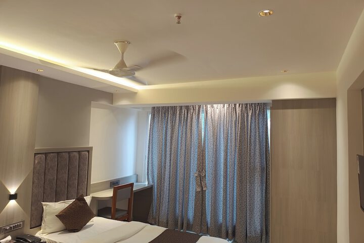 Room 46 of 65