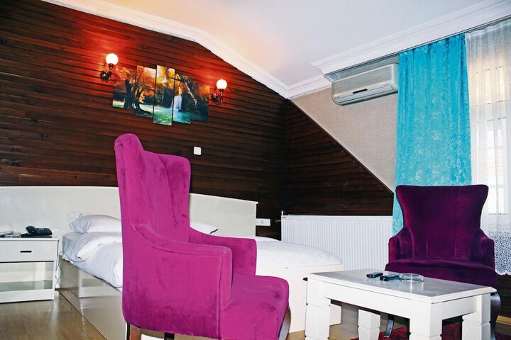 Room 20 of 32